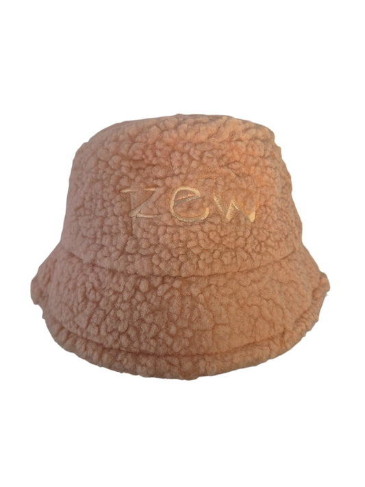 Peach rew bucket hat