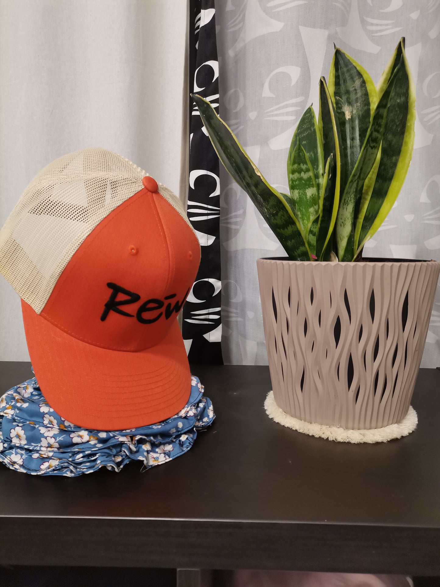 The tag hat